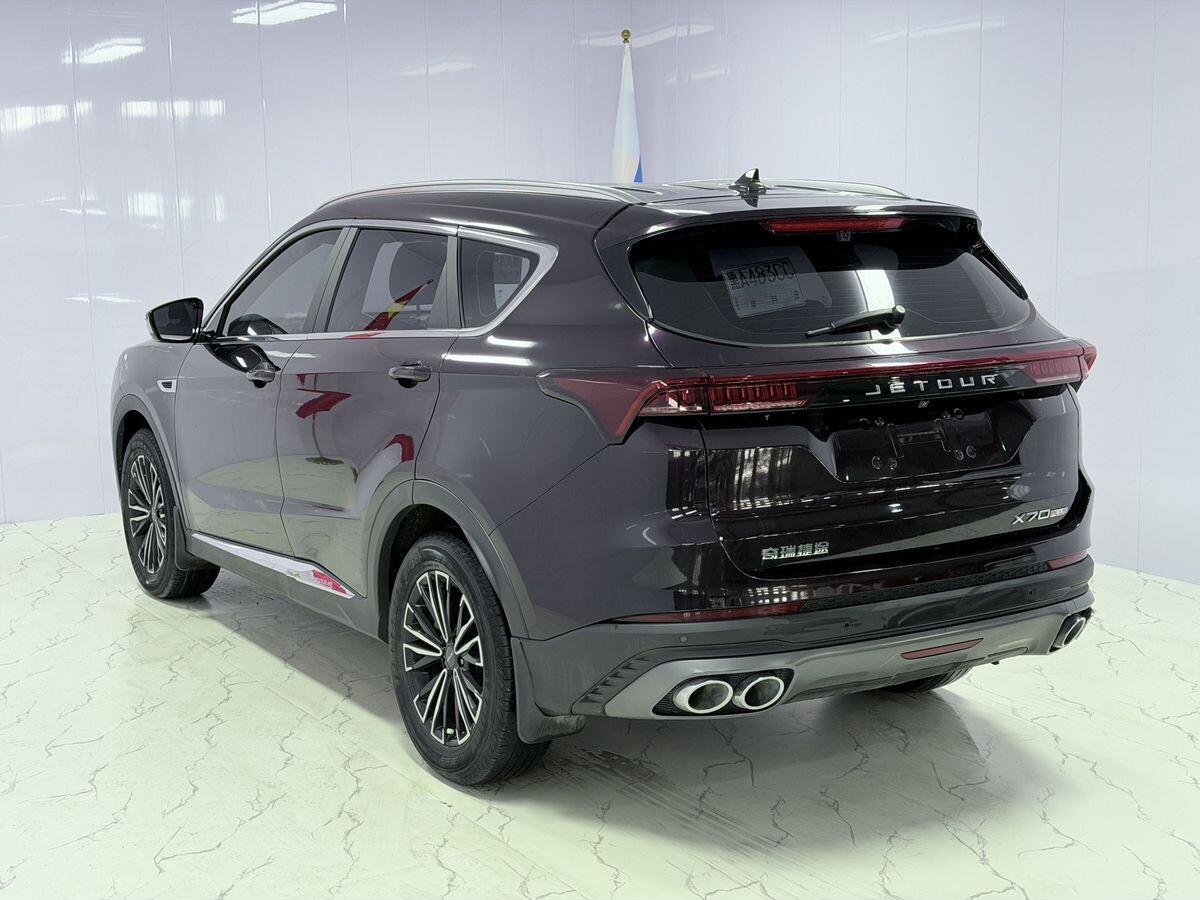 Jetour X70 Plus 2022 - фото автомобиля