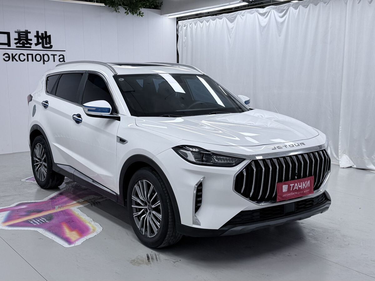 Jetour X70 Plus 2023 - фото автомобиля