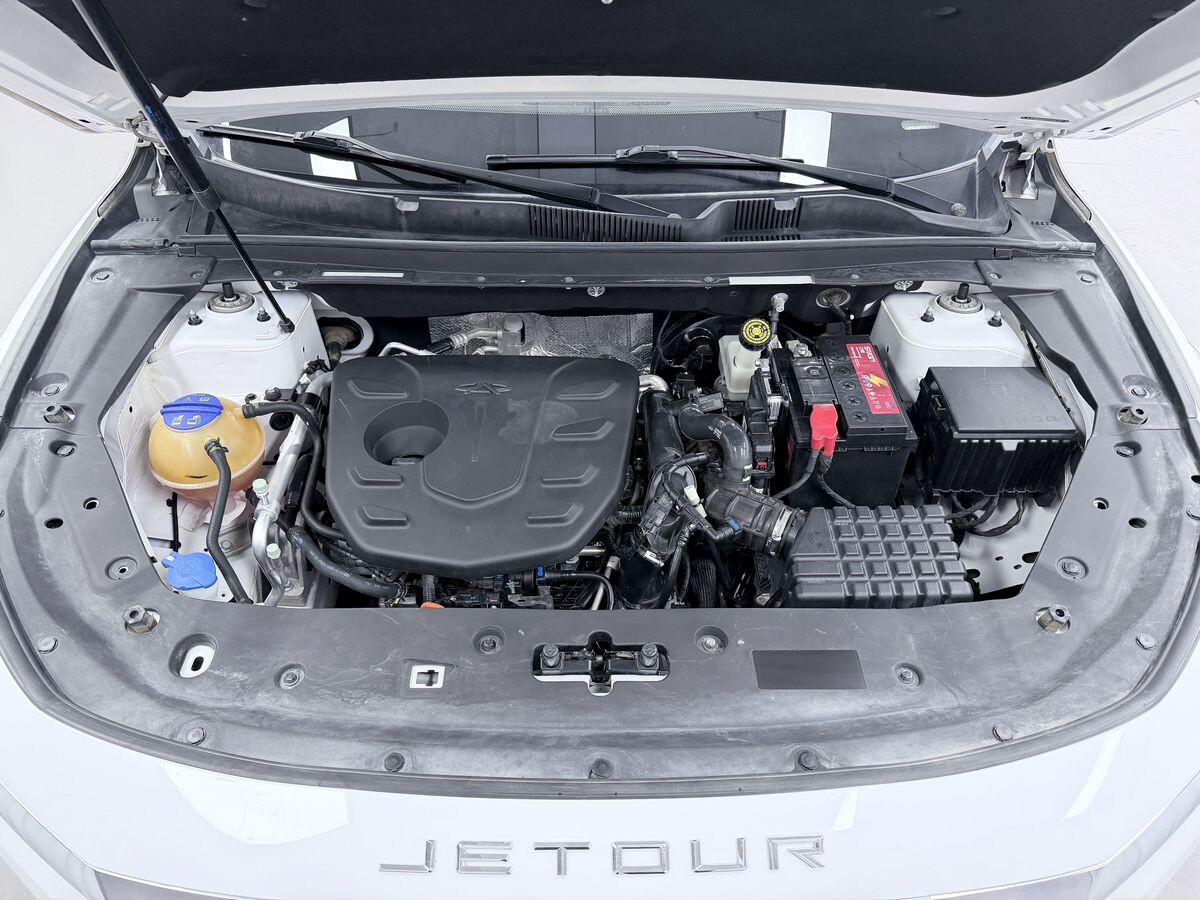 Jetour X70 Plus 2023 - фото автомобиля