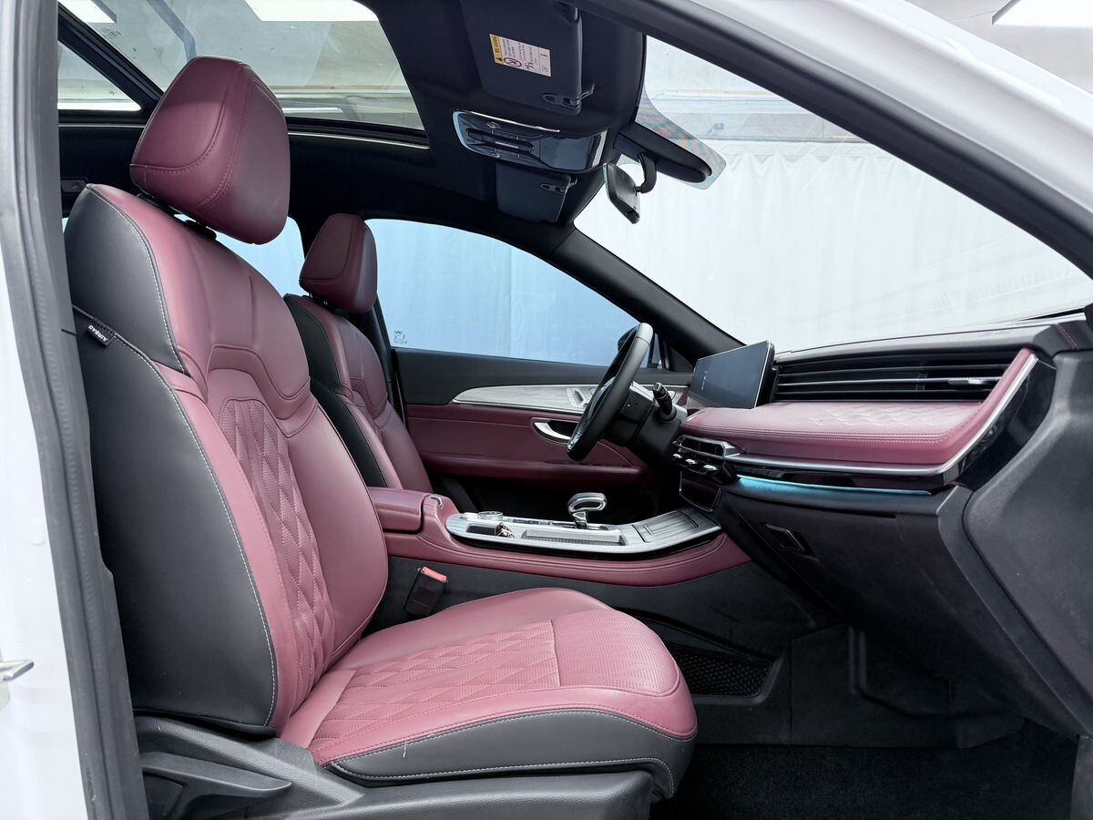 Jetour X70 Plus 2023 - фото автомобиля