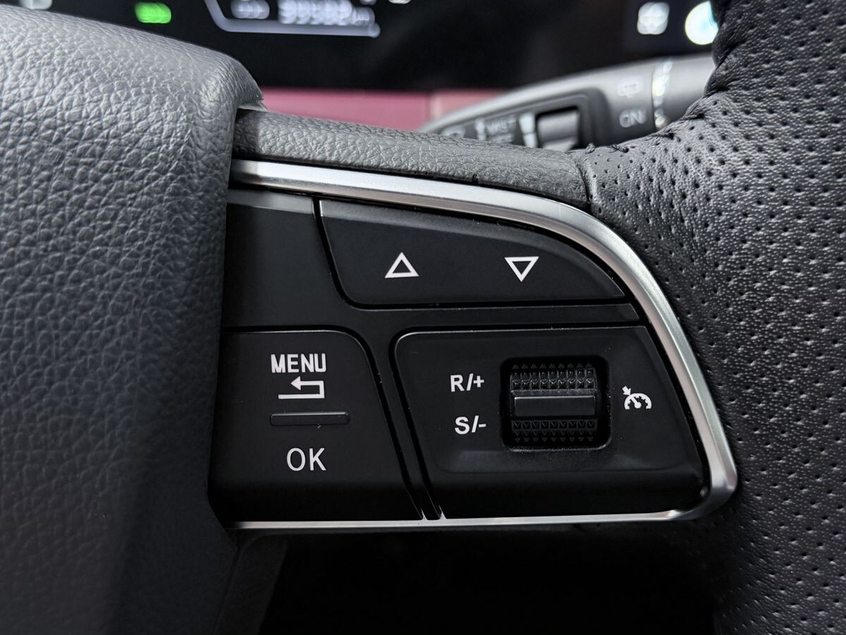 Jetour X70 Plus 2022 - фото автомобиля