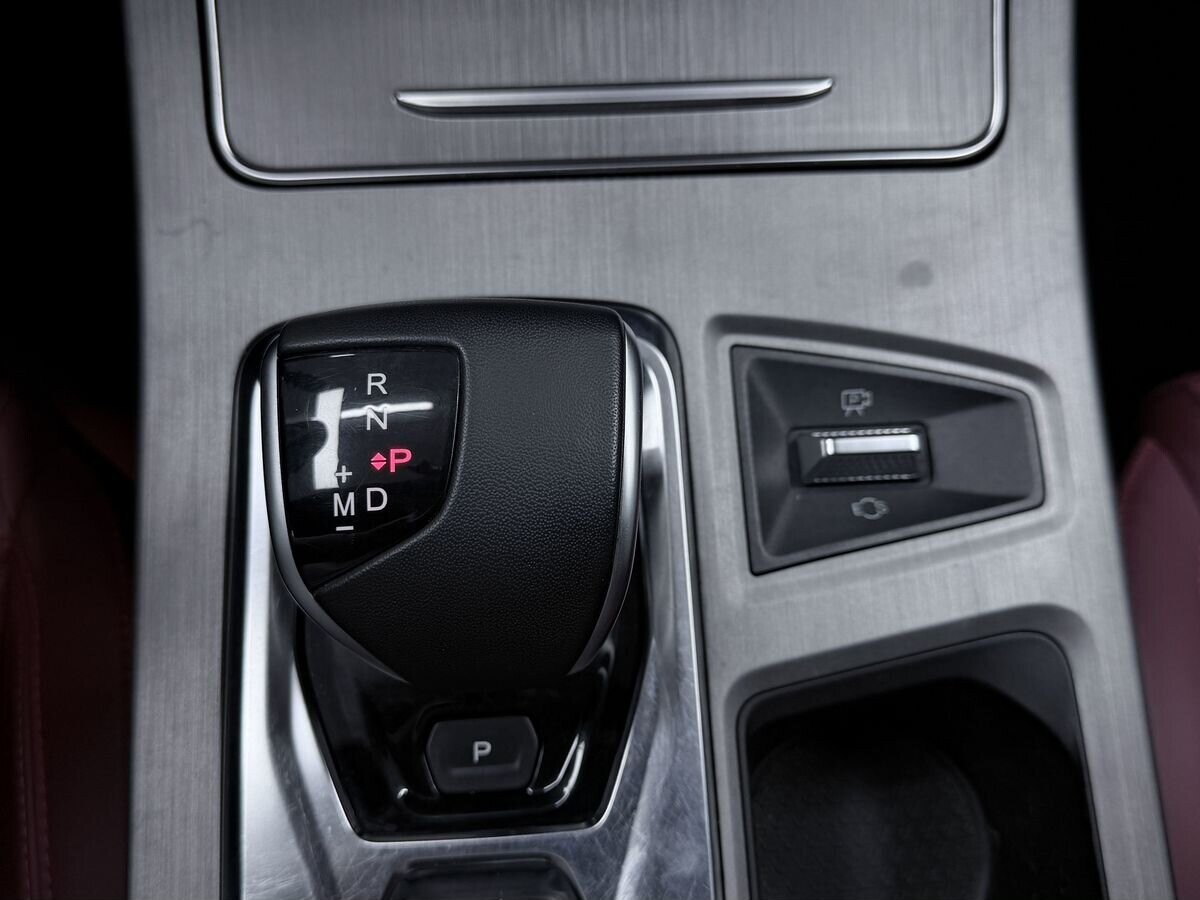 Jetour X70 Plus 2022 - фото автомобиля