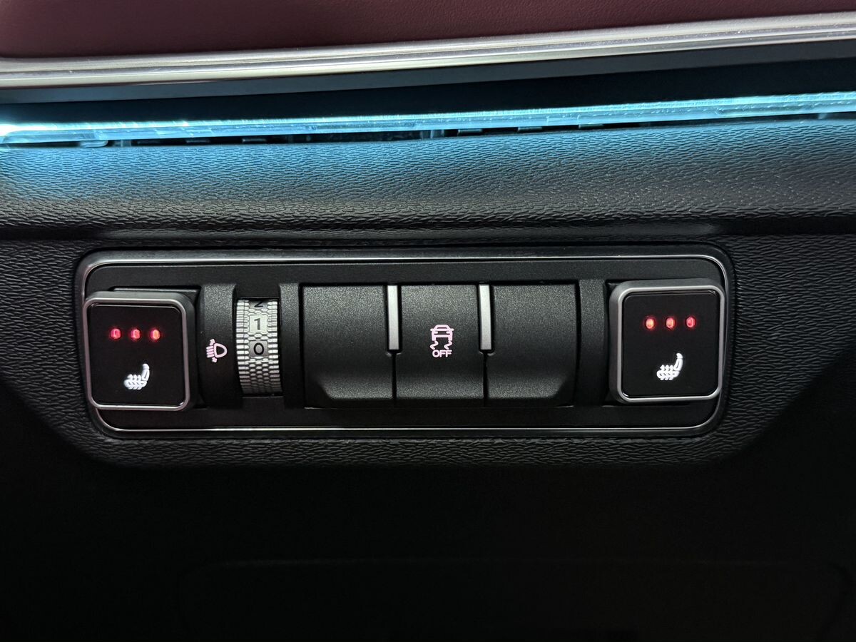 Jetour X70 Plus 2022 - фото автомобиля