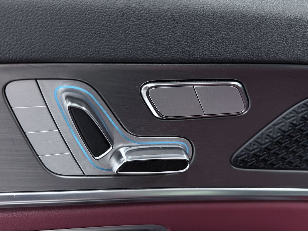 Jetour X70 Plus 2022 - фото автомобиля