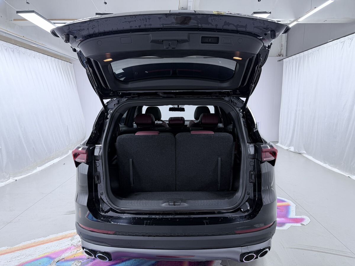 Jetour X70 Plus 2022 - фото автомобиля