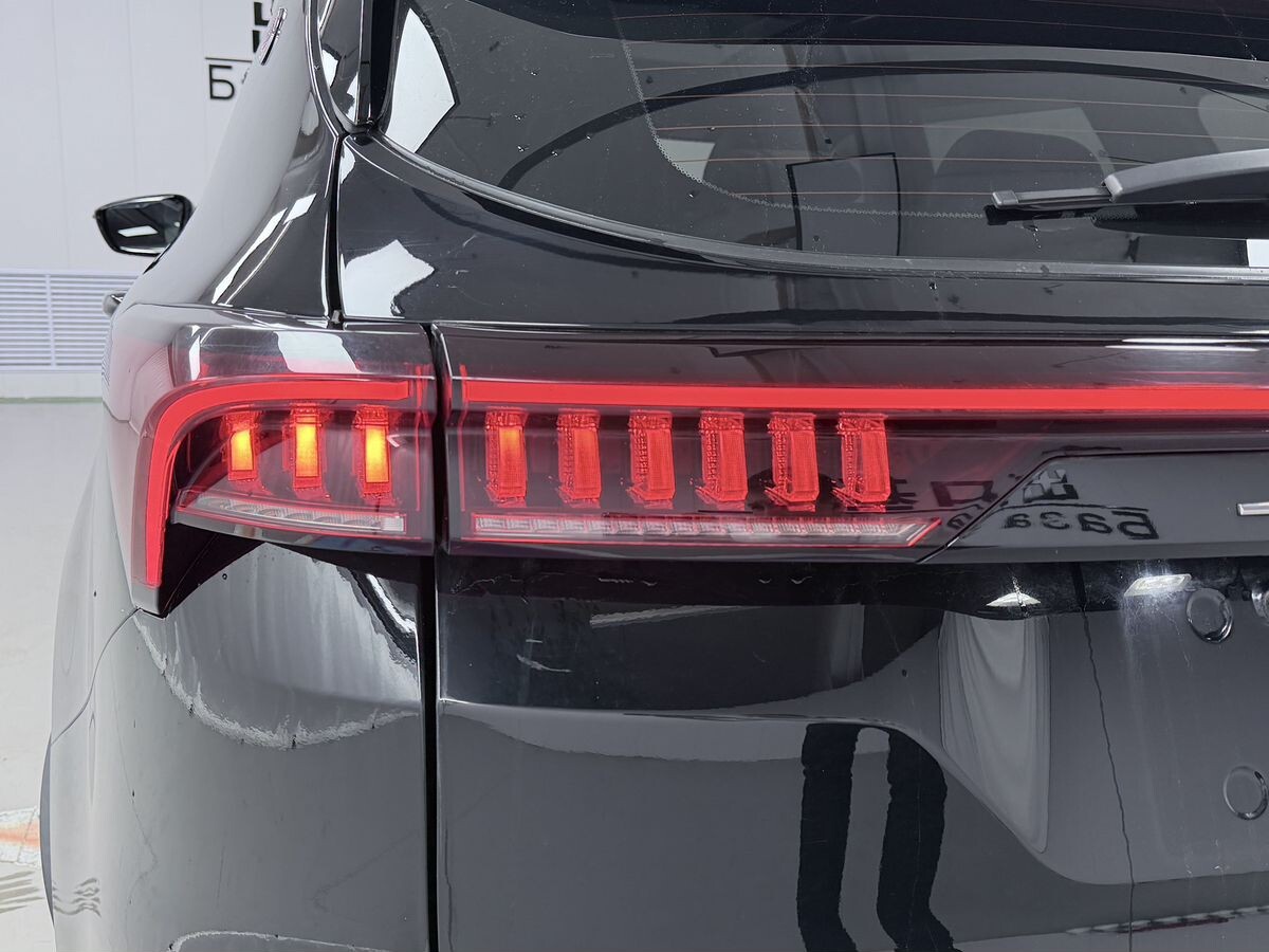 Jetour X70 Plus 2022 - фото автомобиля