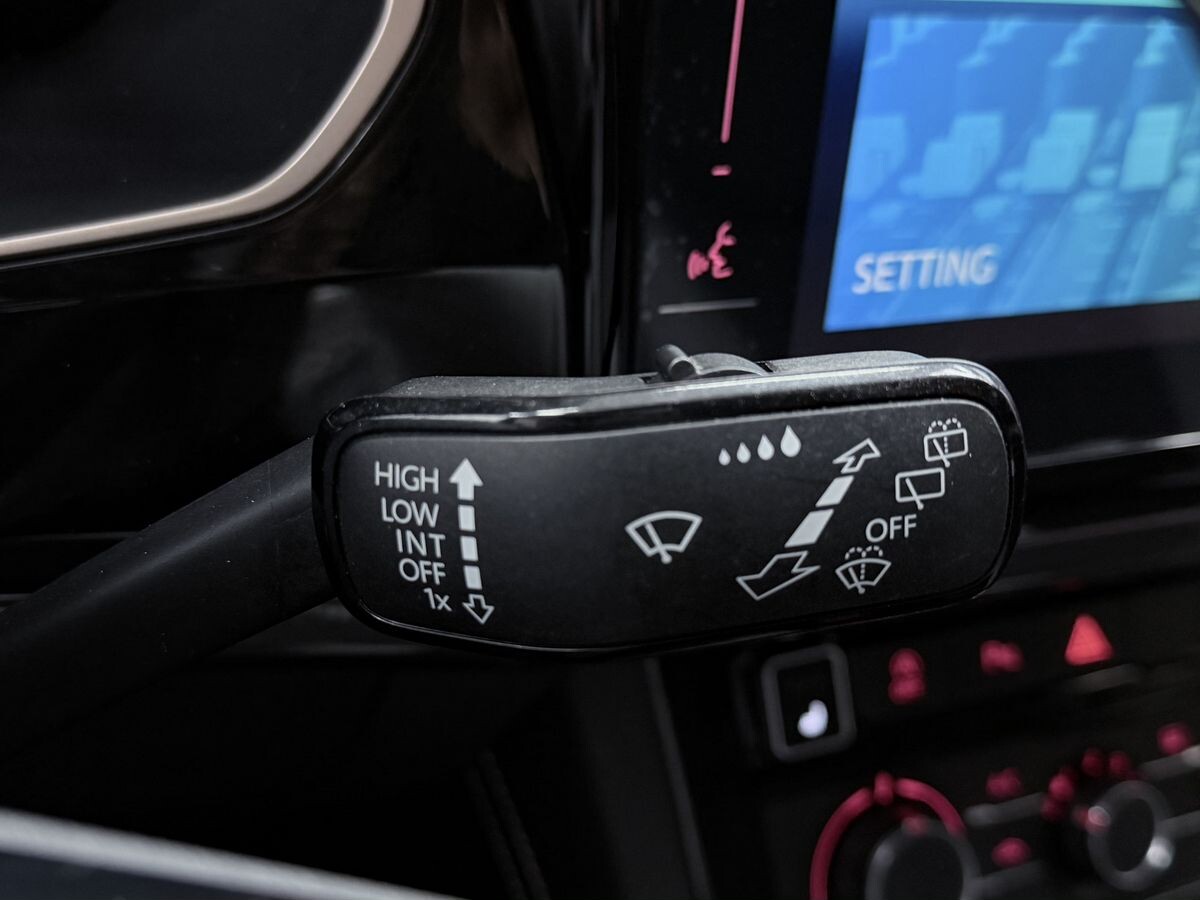 Jetta VS7 2023 - фото автомобиля