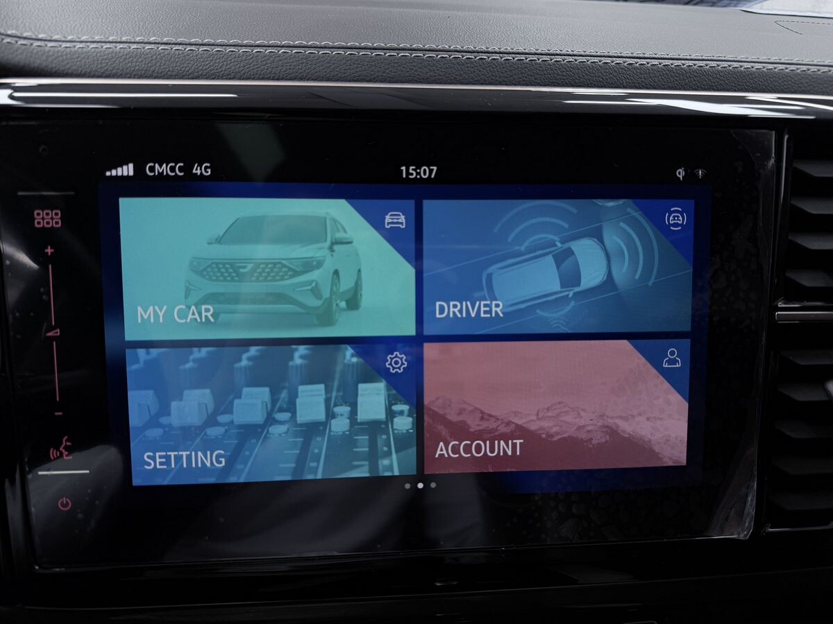 Jetta VS7 2023 - фото автомобиля