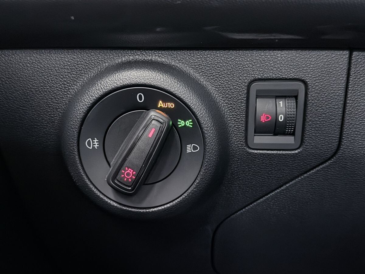 Jetta VS7 2023 - фото автомобиля