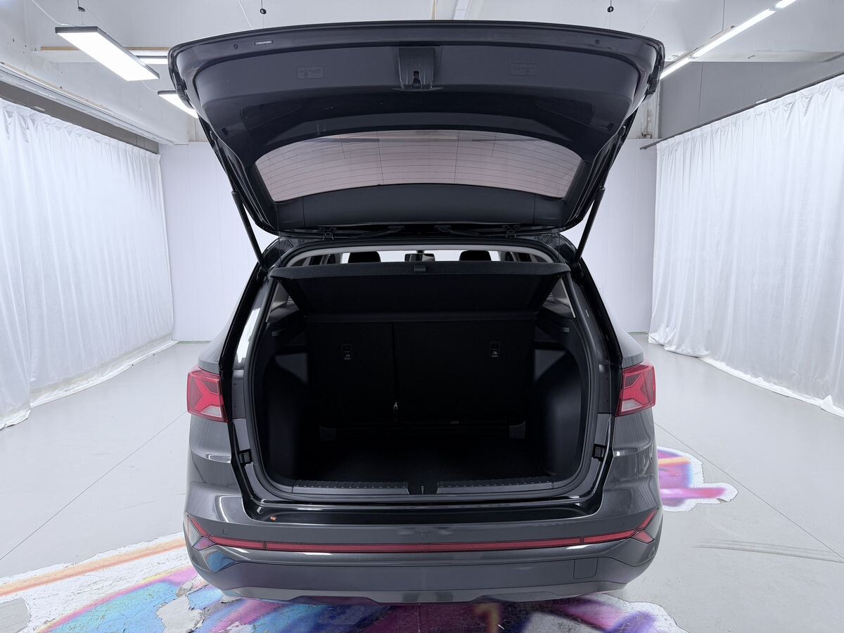 Jetta VS7 2023 - фото автомобиля