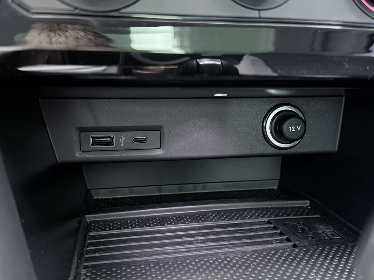 Jetta VS7 2023 - фото автомобиля