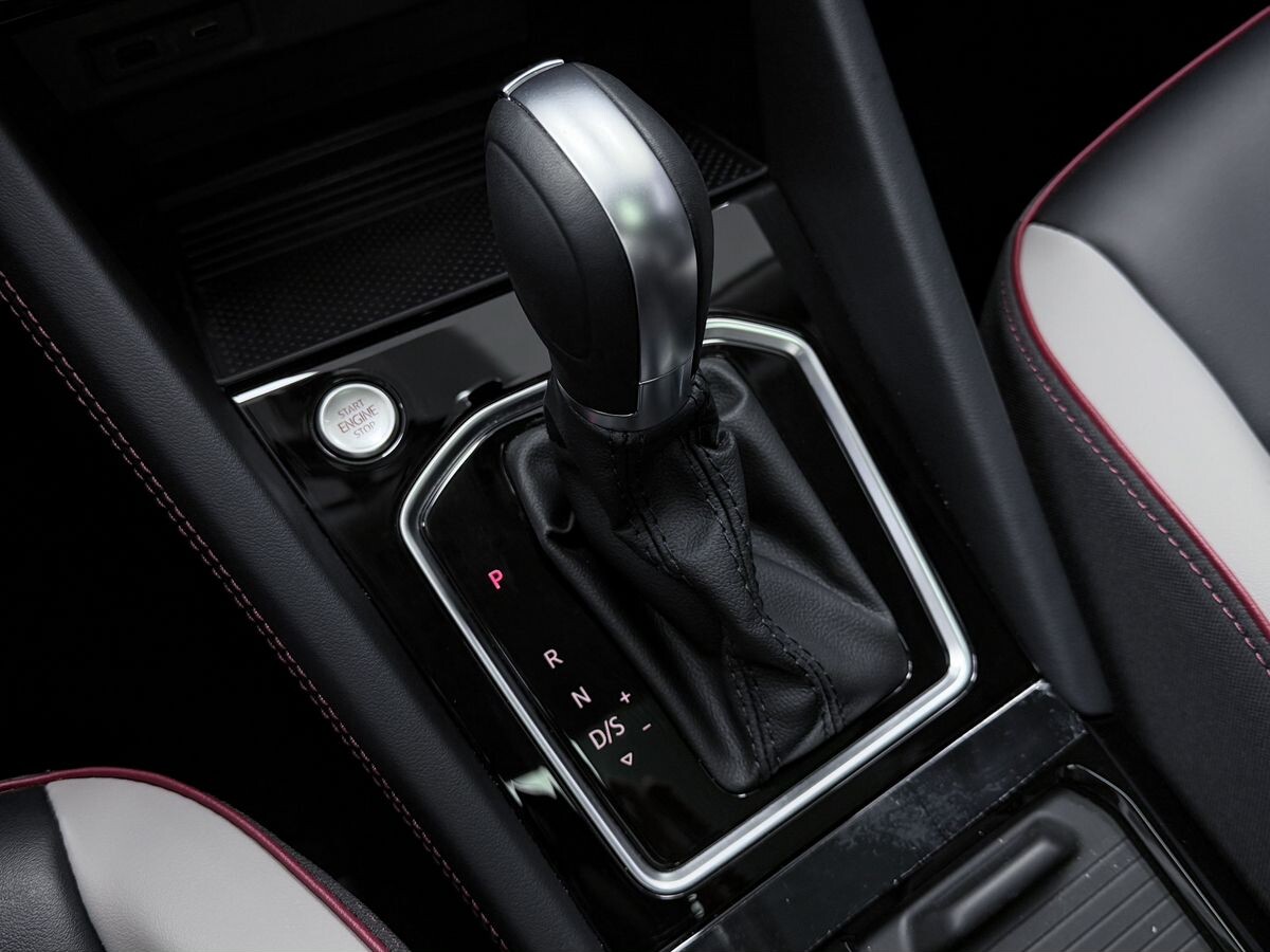 Jetta VS7 2023 - фото автомобиля