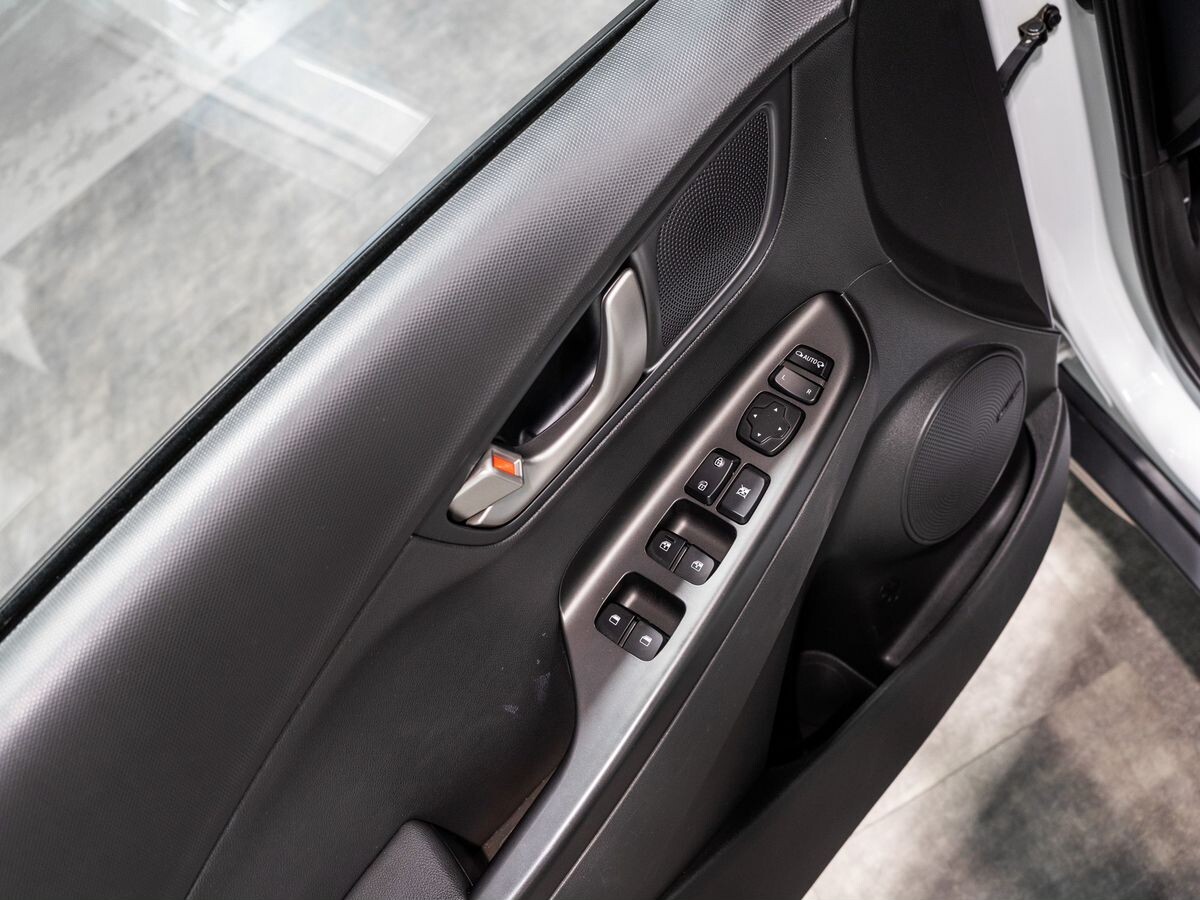 Hyundai Kona 2019 - фото автомобиля