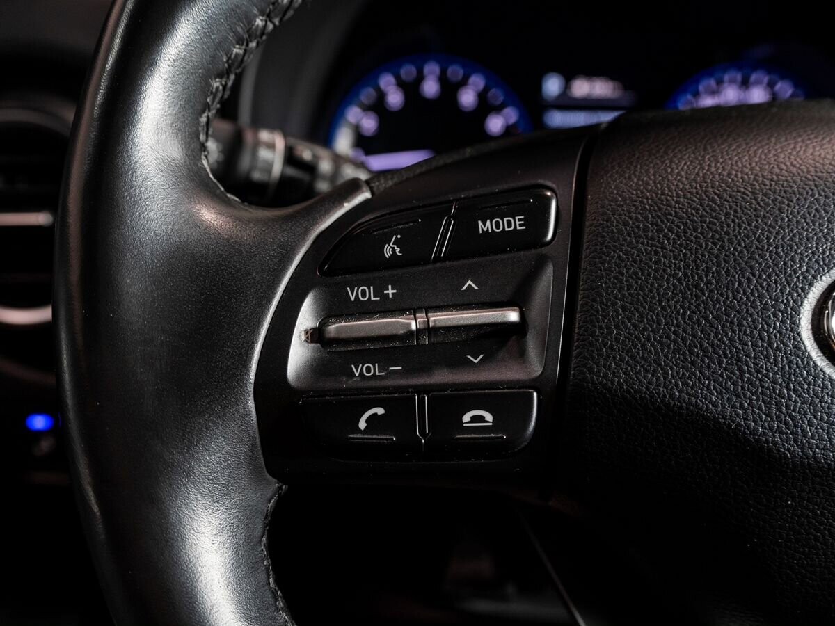 Hyundai Kona 2019 - фото автомобиля