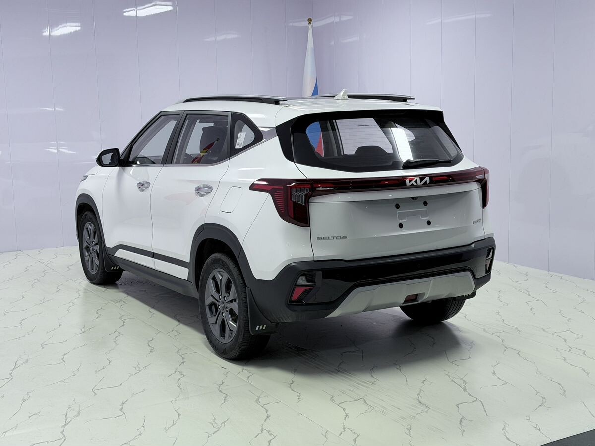 Kia Seltos 2023 - фото автомобиля