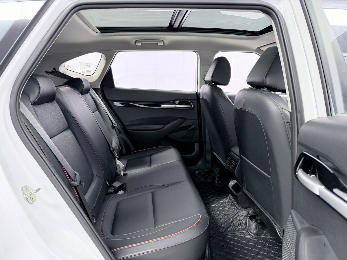 Kia Seltos 2023 - фото автомобиля