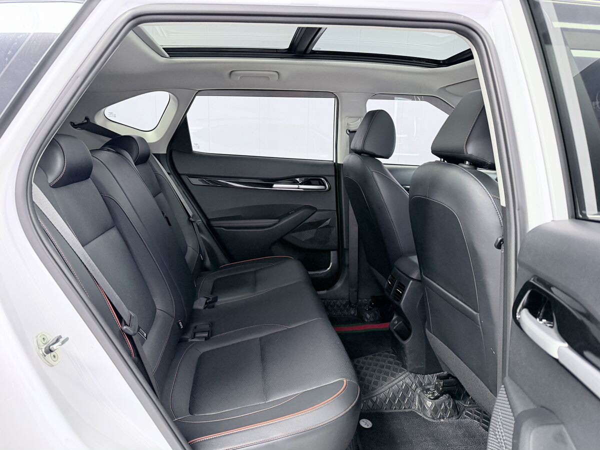 Kia Seltos 2023 - фото автомобиля