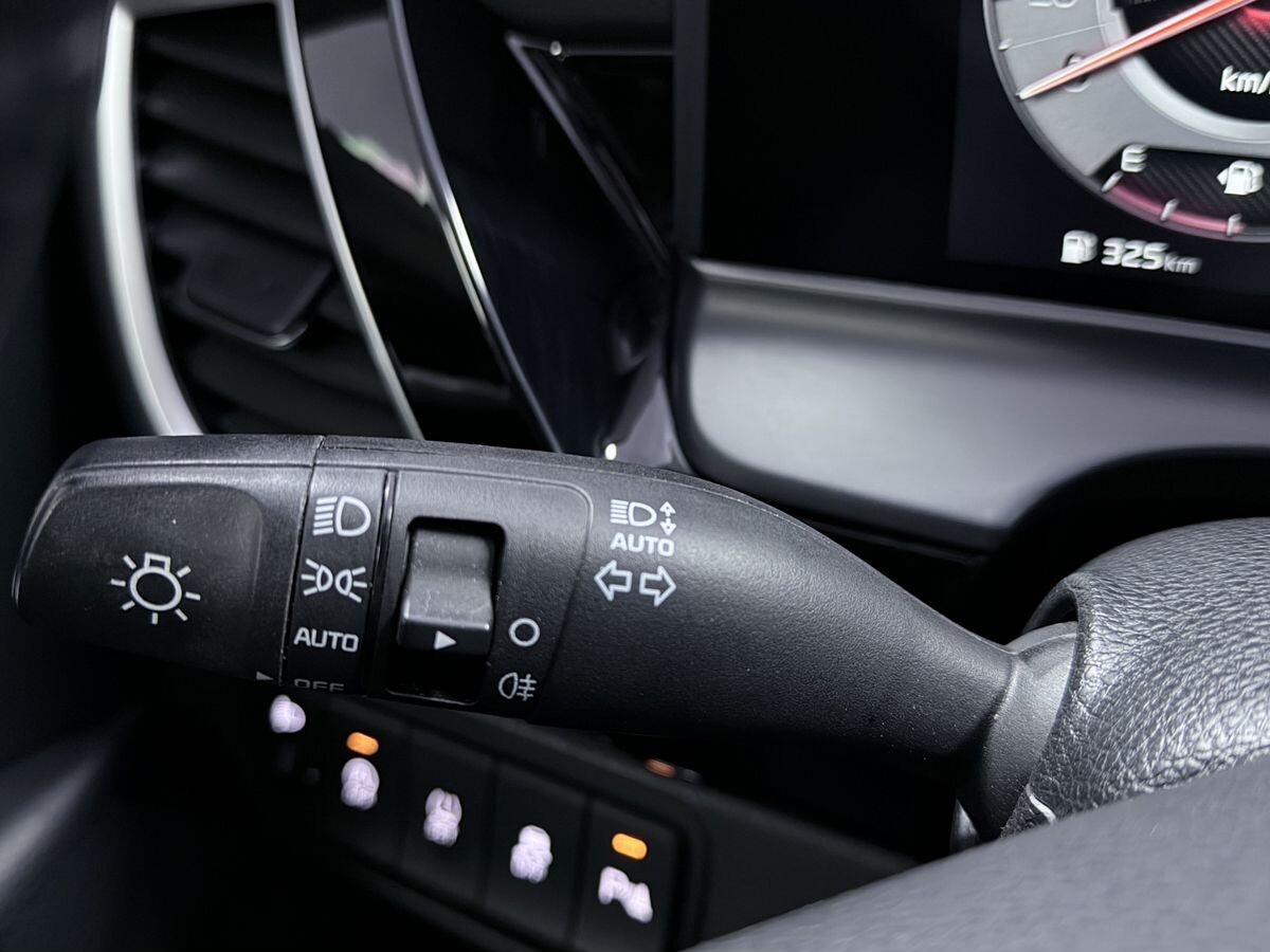 Kia Seltos 2023 - фото автомобиля