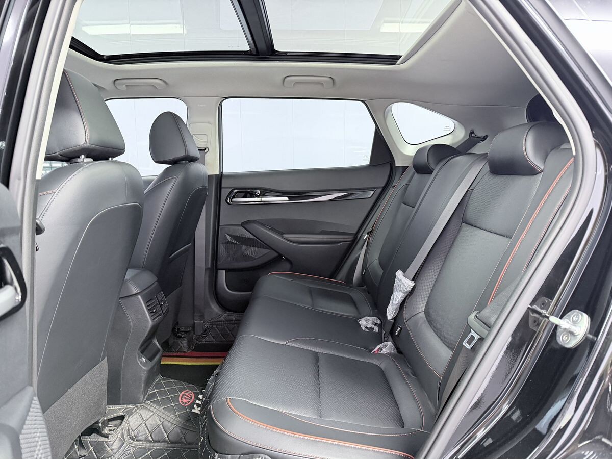 Kia Seltos 2023 - фото автомобиля