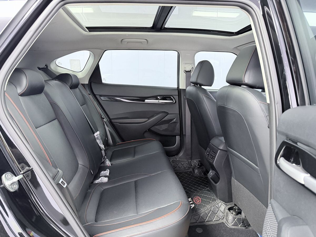 Kia Seltos 2023 - фото автомобиля