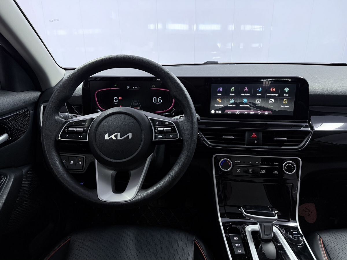 Kia Seltos 2023 - фото автомобиля