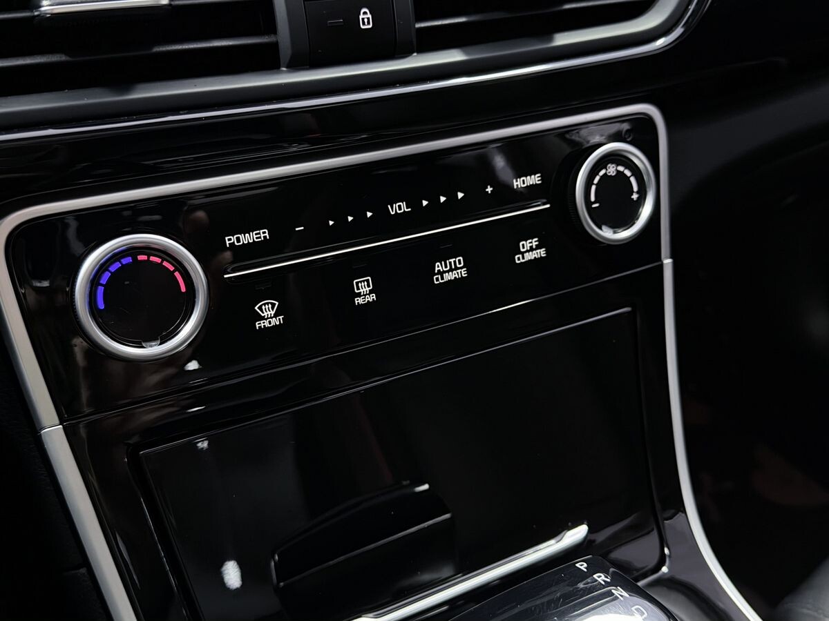 Kia Seltos 2023 - фото автомобиля