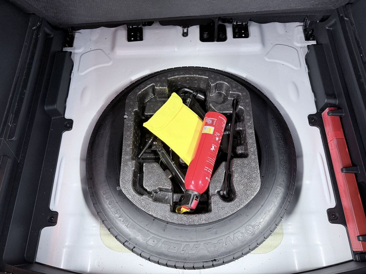 Kia Seltos 2023 - фото автомобиля