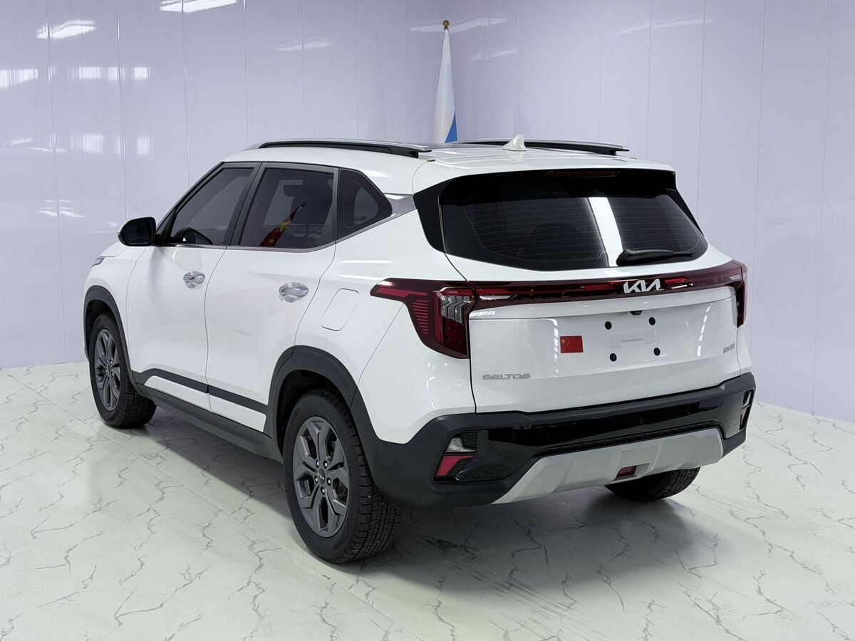 Kia Seltos 2023 - фото автомобиля