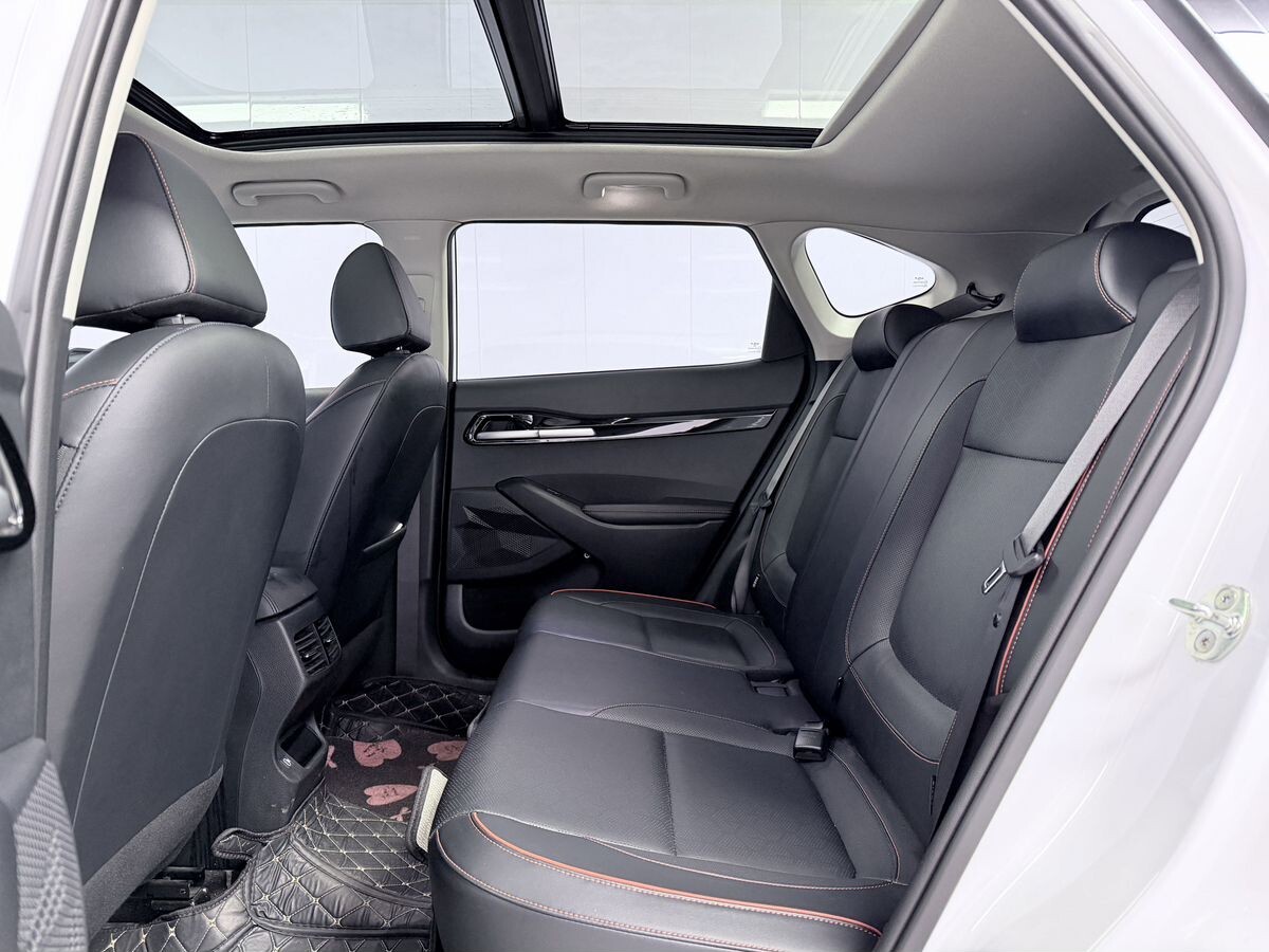 Kia Seltos 2023 - фото автомобиля