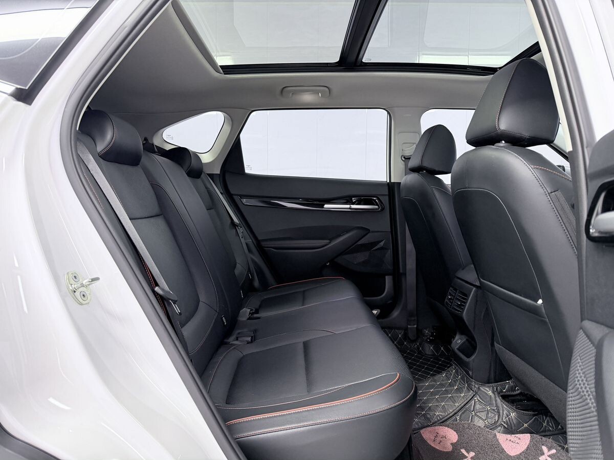 Kia Seltos 2023 - фото автомобиля