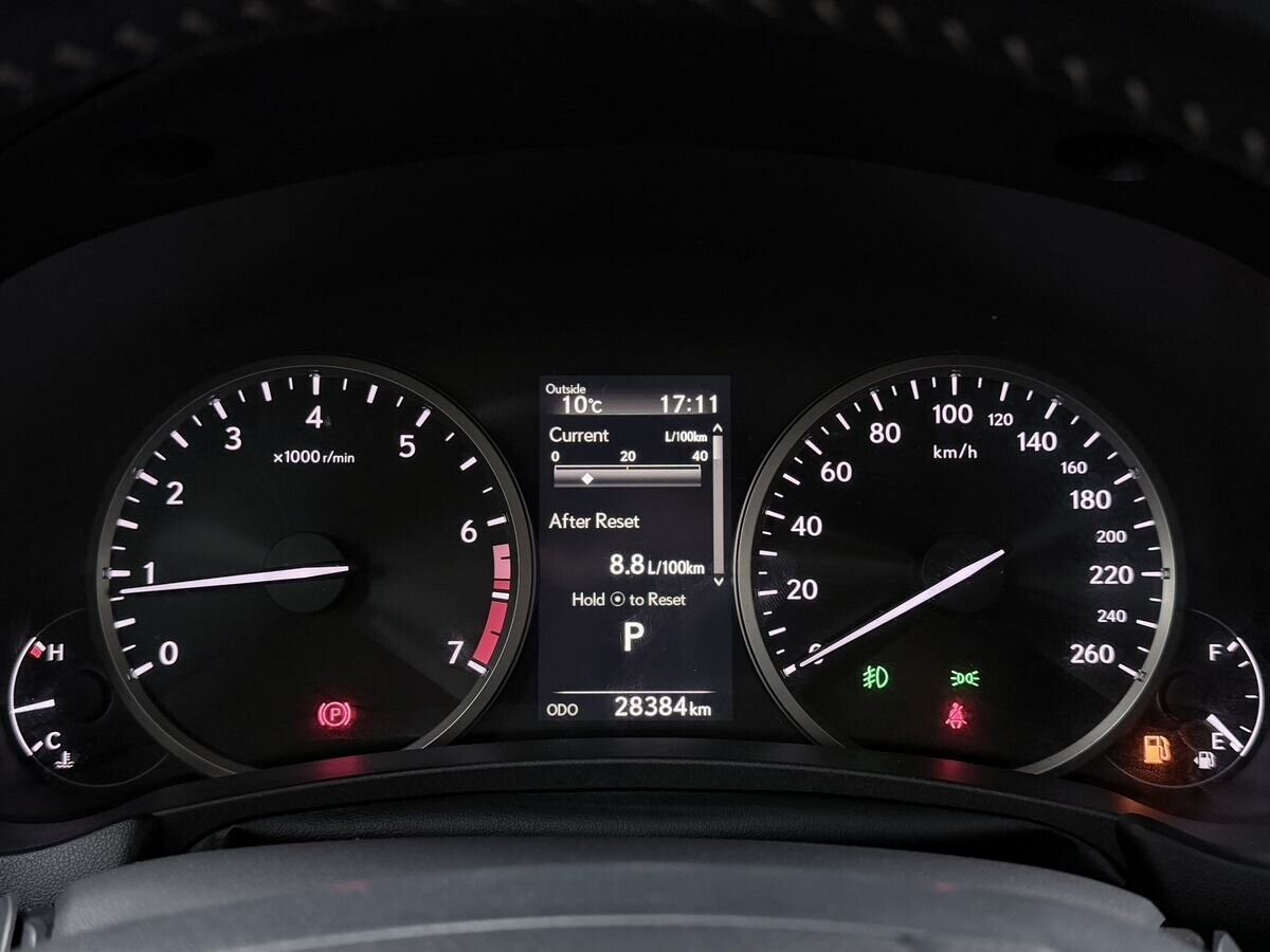 Lexus NX200 2021 - фото автомобиля