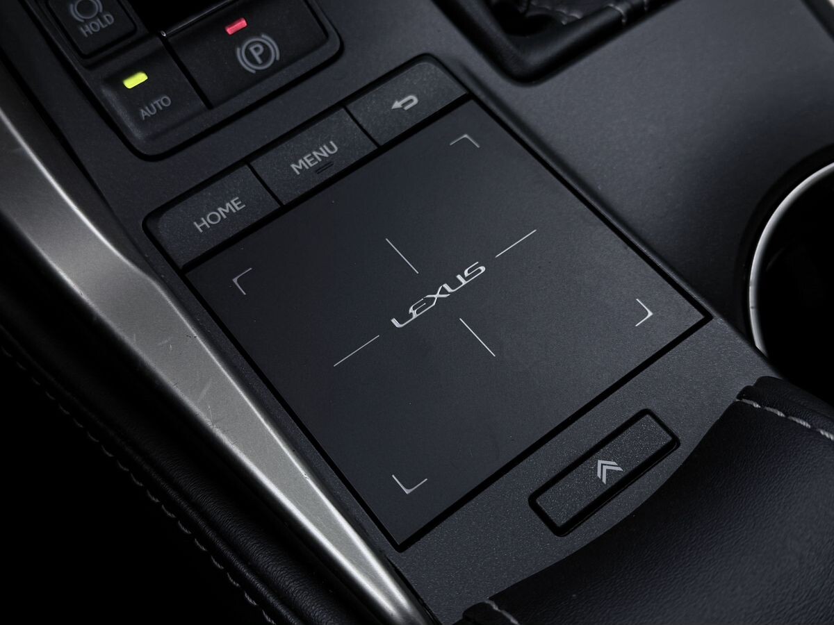 Lexus NX200 2021 - фото автомобиля