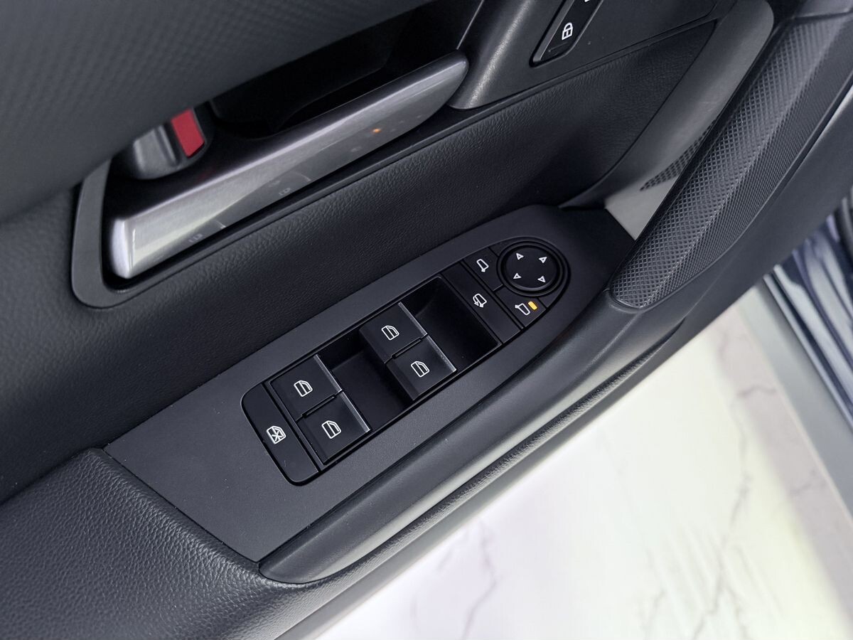 Mazda CX-50 2023 - фото автомобиля