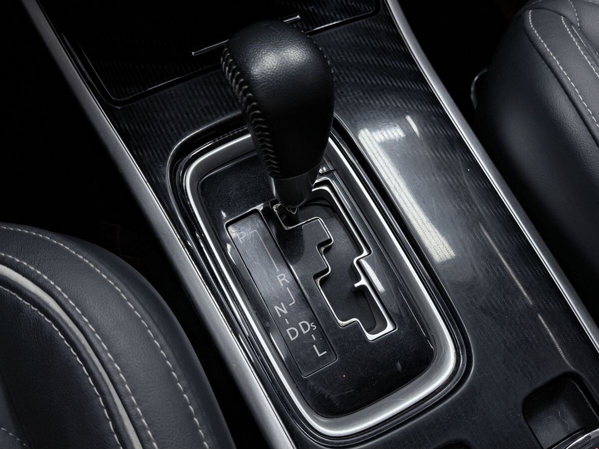 Mitsubishi Outlander 2021 - фото автомобиля