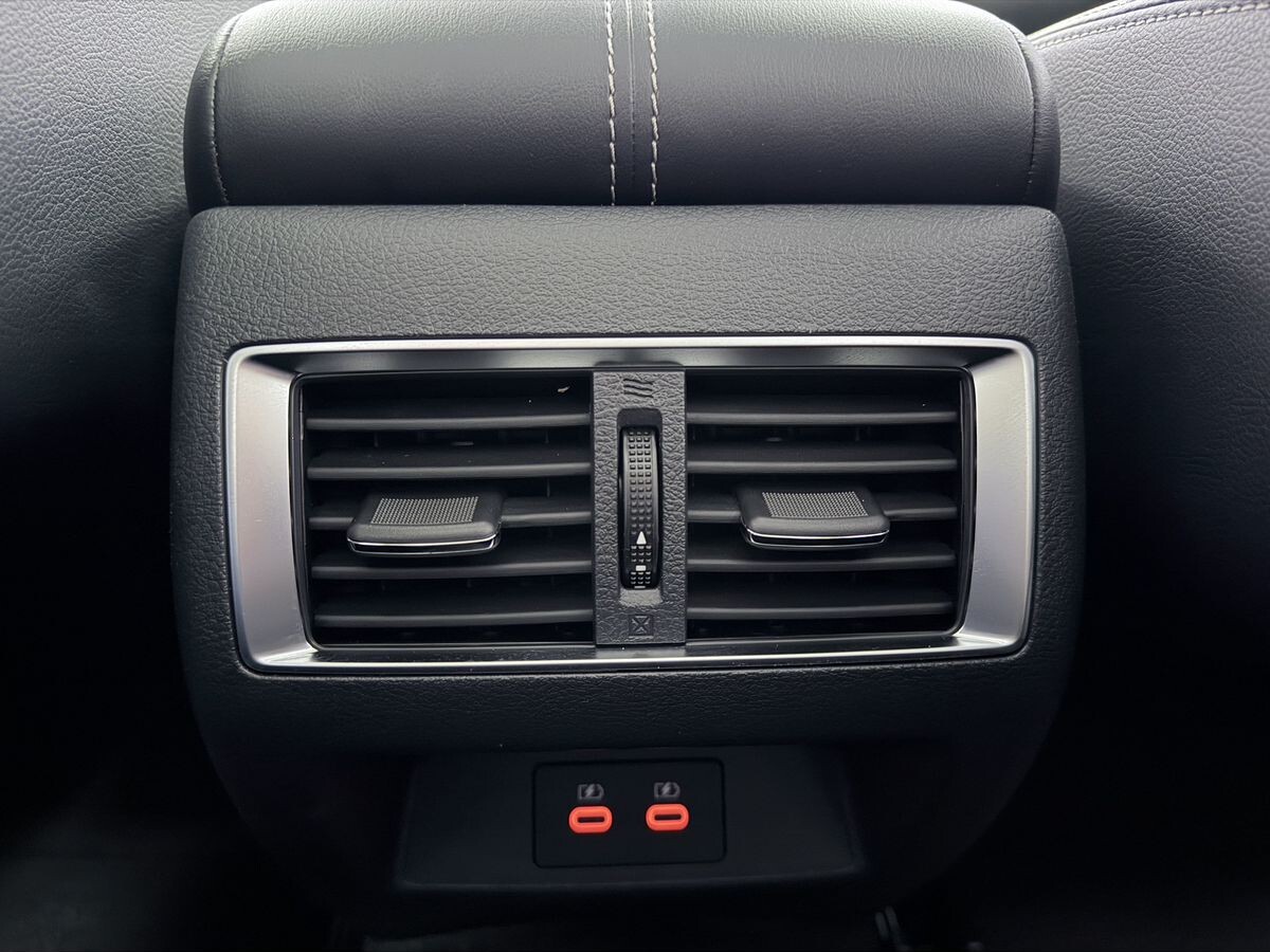 Nissan Altima 2022 - фото автомобиля