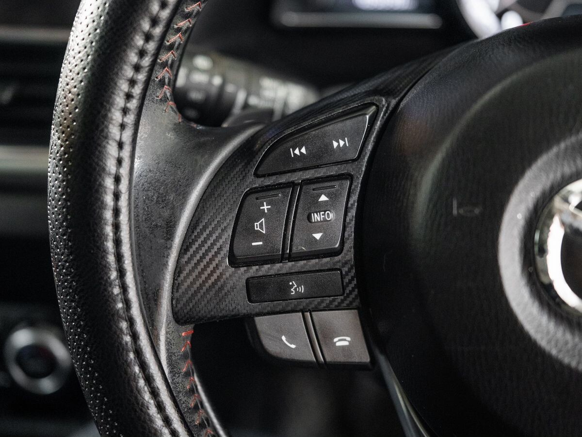 Mazda Axela 2014 - фото автомобиля