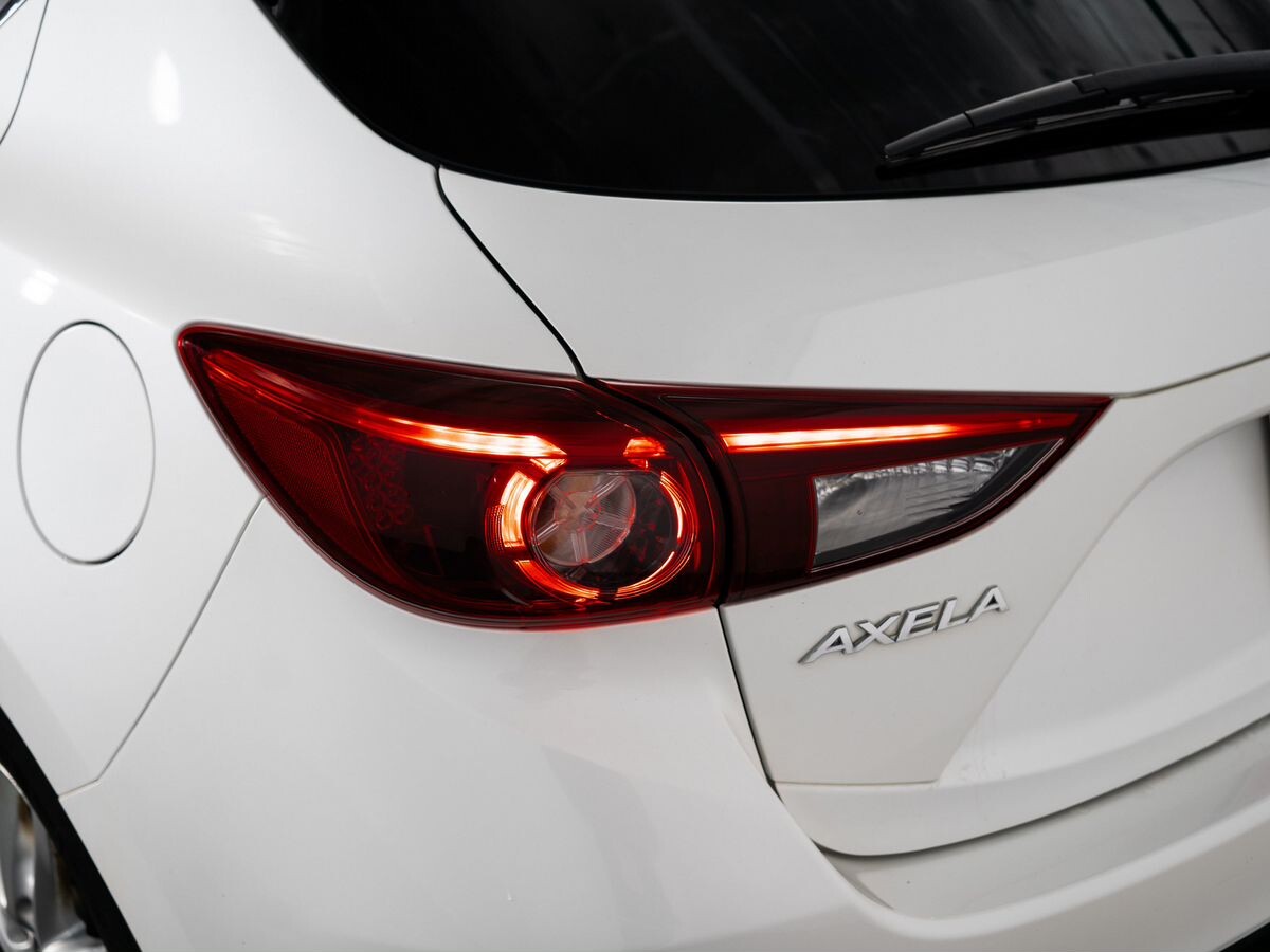 Mazda Axela 2014 - фото автомобиля