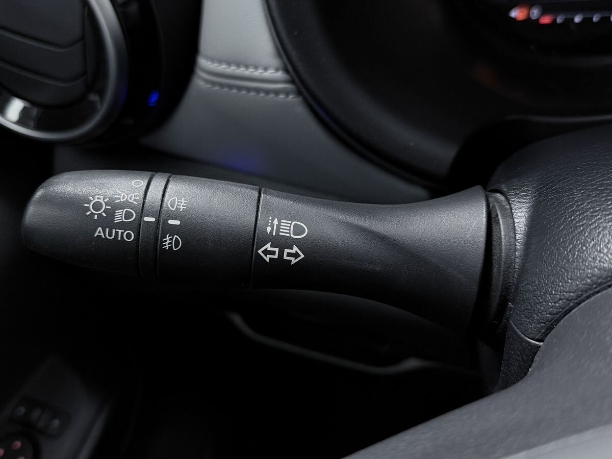 Nissan Kicks 2021 - фото автомобиля