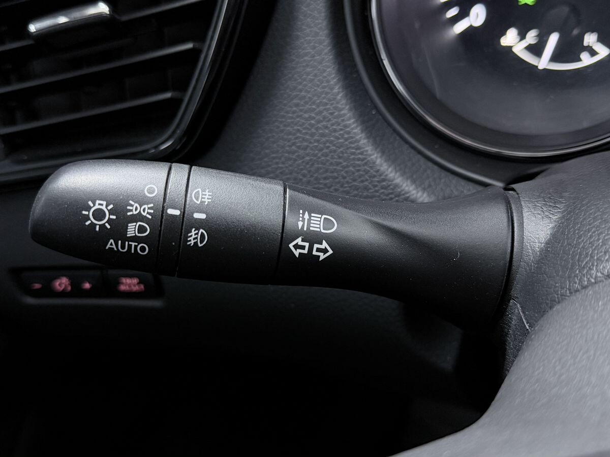 Nissan X-Trail 2022 - фото автомобиля