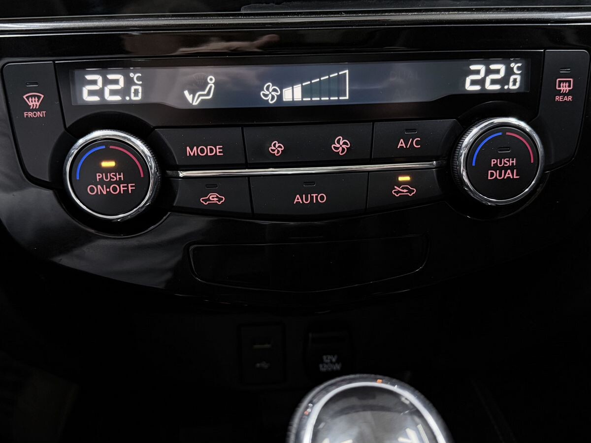 Nissan X-Trail 2022 - фото автомобиля