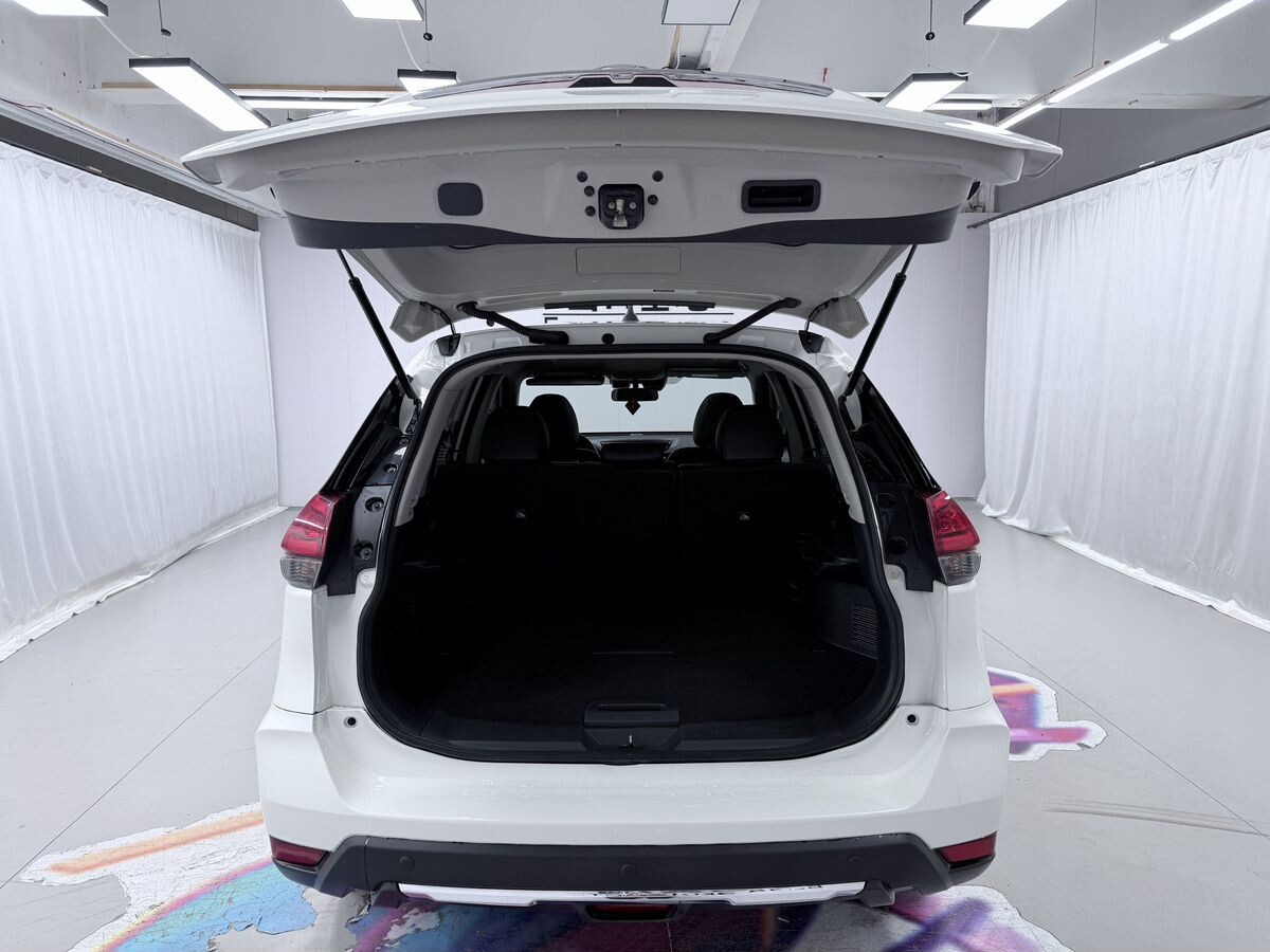 Nissan X-Trail 2022 - фото автомобиля