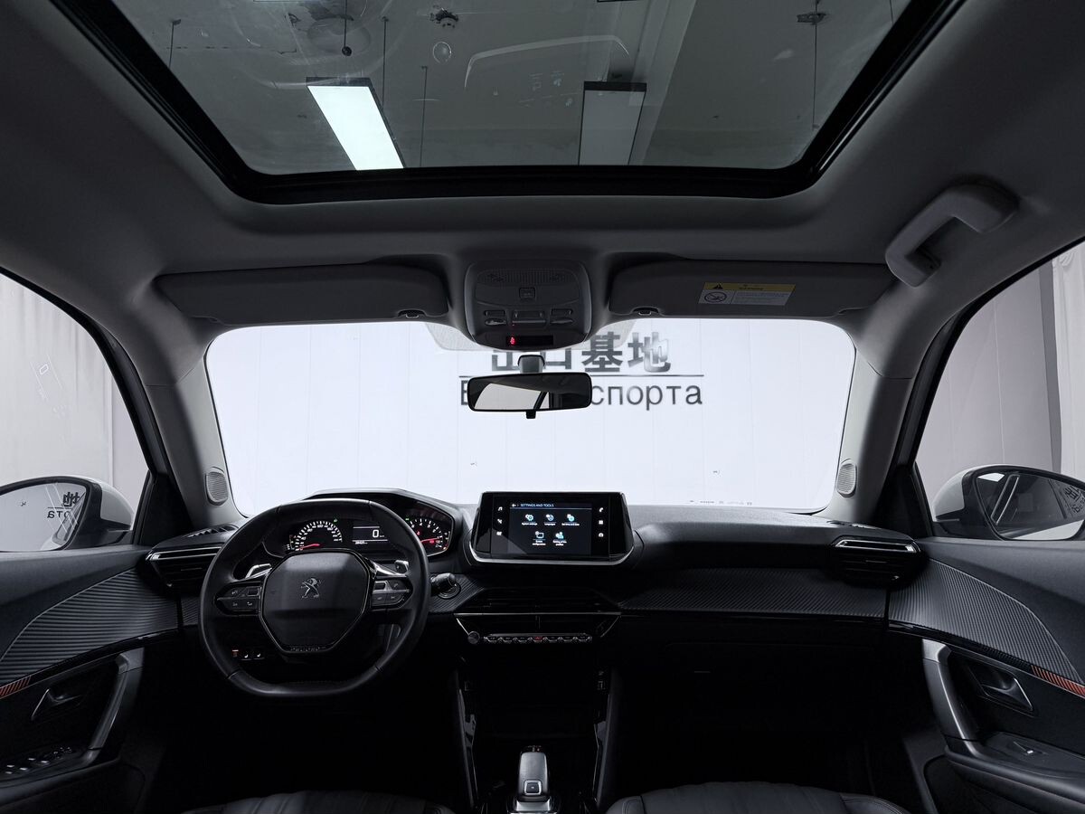 Peugeot 2008 2022 - фото автомобиля