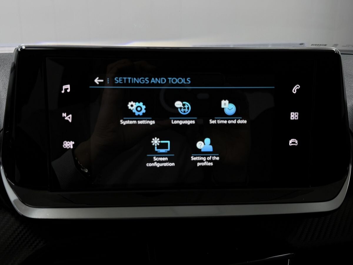 Peugeot 2008 2022 - фото автомобиля