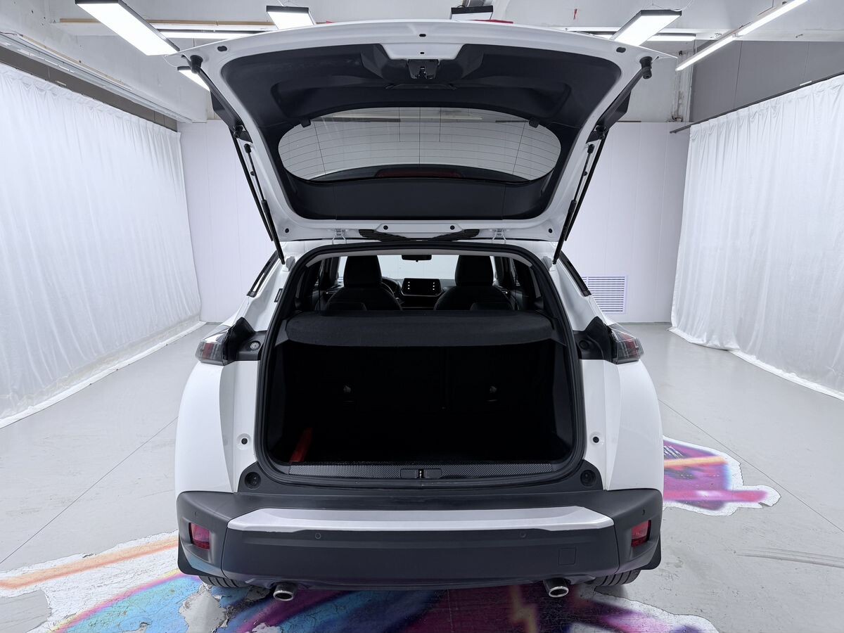 Peugeot 2008 2022 - фото автомобиля