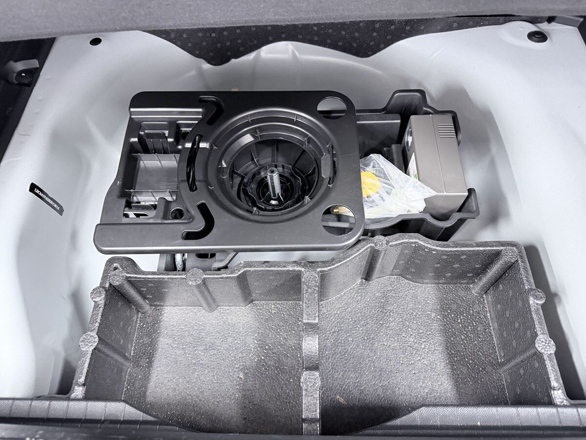 Peugeot 2008 2022 - фото автомобиля