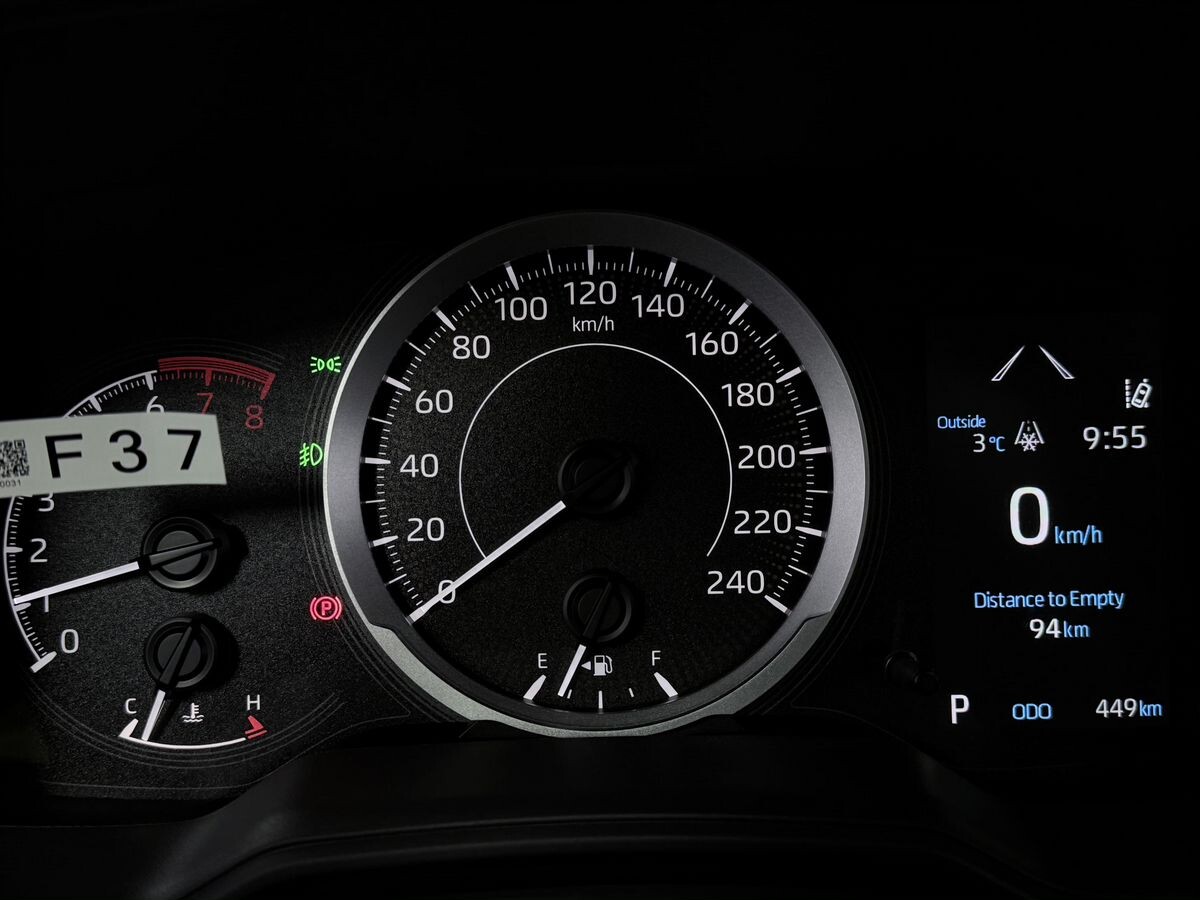 Toyota Corolla 2023 - фото автомобиля