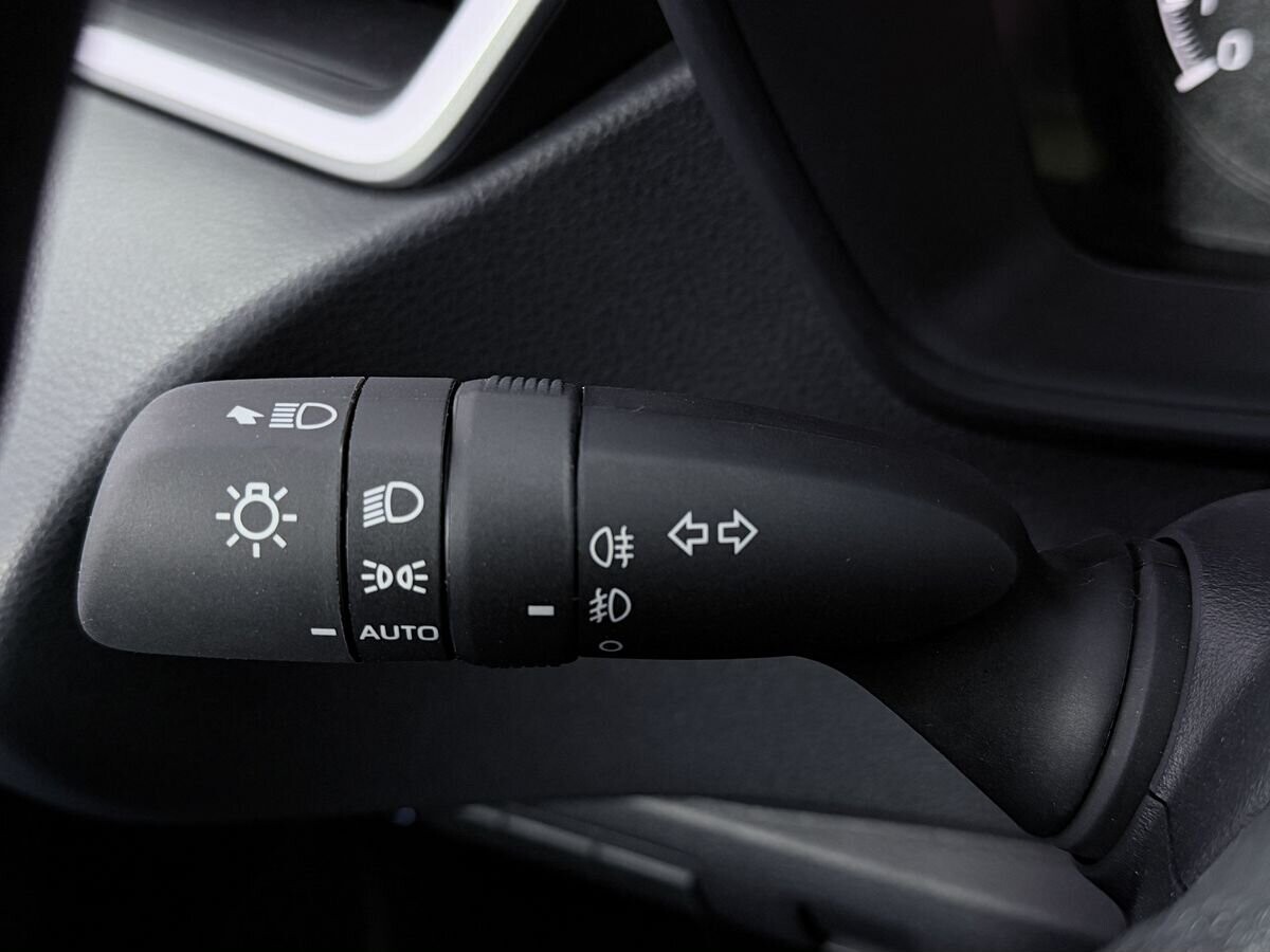 Toyota Corolla 2023 - фото автомобиля