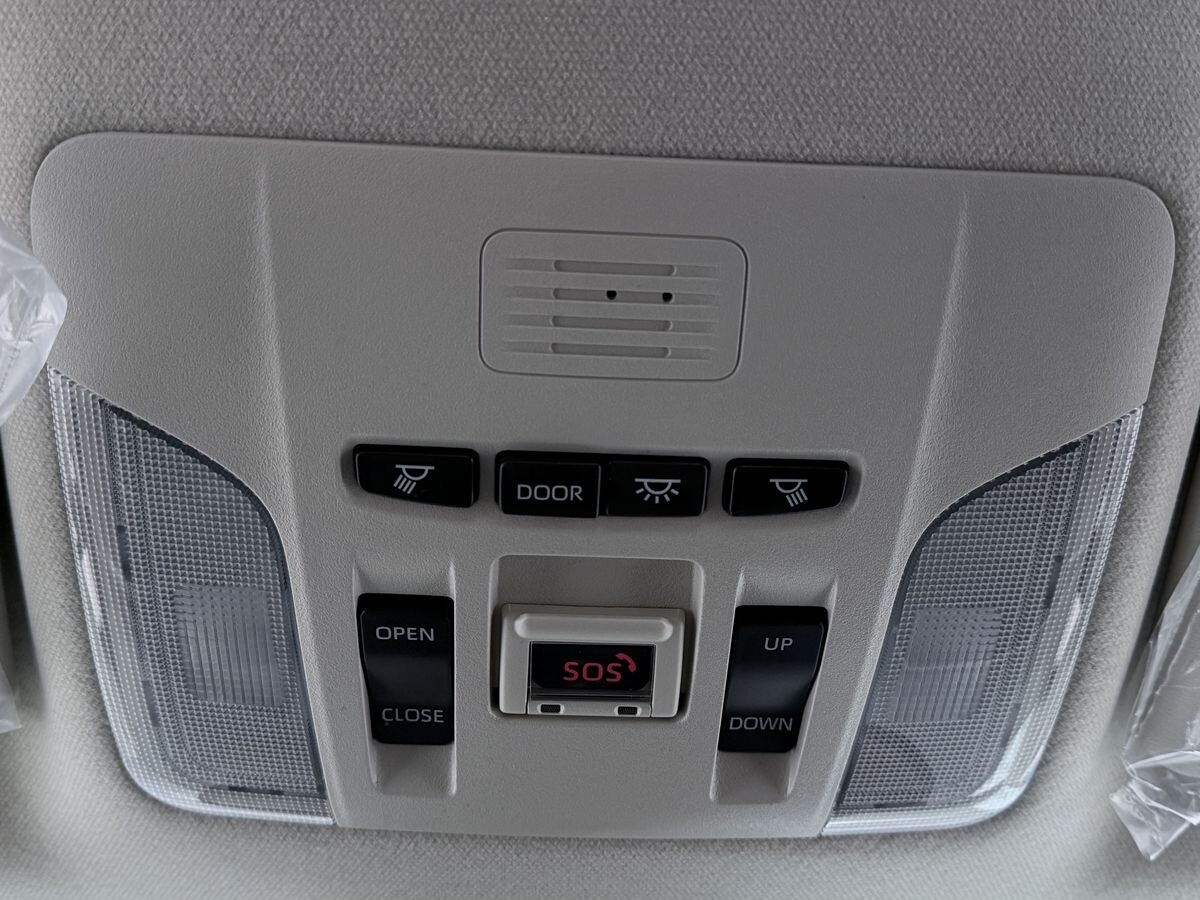 Toyota Corolla 2023 - фото автомобиля