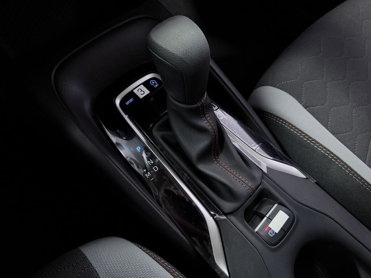 Toyota Corolla 2023 - фото автомобиля