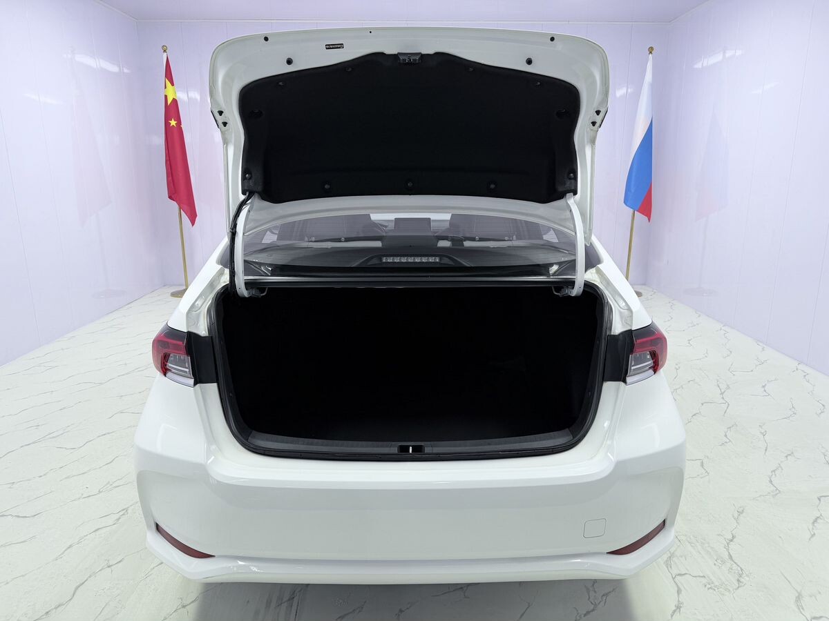 Toyota Corolla 2023 - фото автомобиля